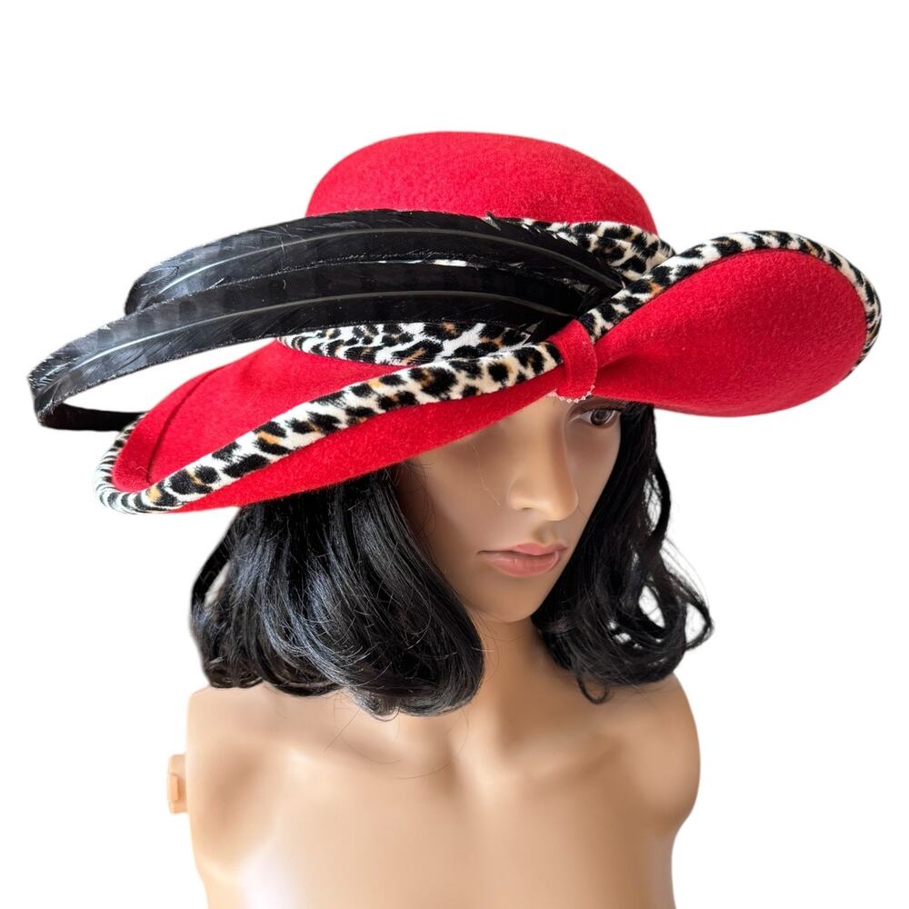 NWT Vintage 1960's Mr. John Classic Hat Red with animal print & large feathers - Picture 3 of 14